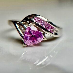 Stunning 6mm Trillion Cut Pink Topaz Ring 10k Gold W/Topaz And Diamond Accents